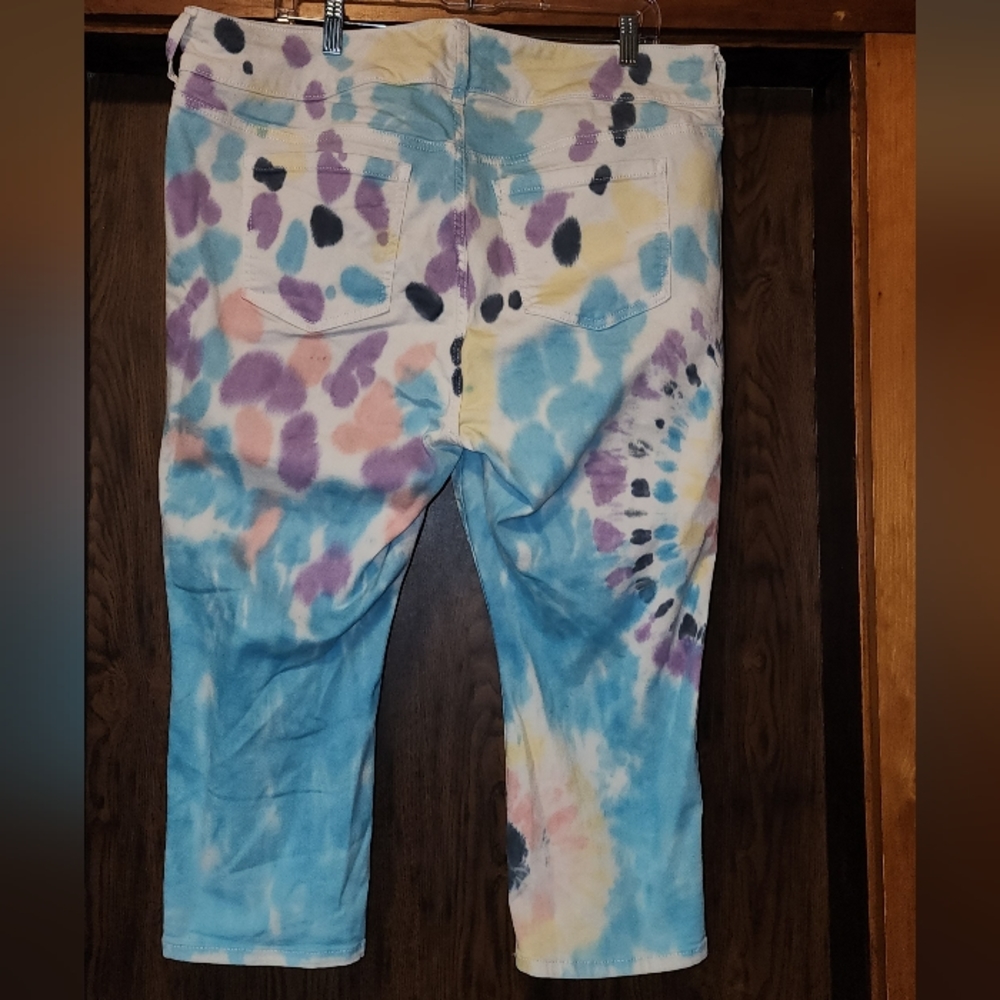 Torrid tie dye Crop Jegging Skinny Super Soft High-Rise Jean - Picture 7 of 7